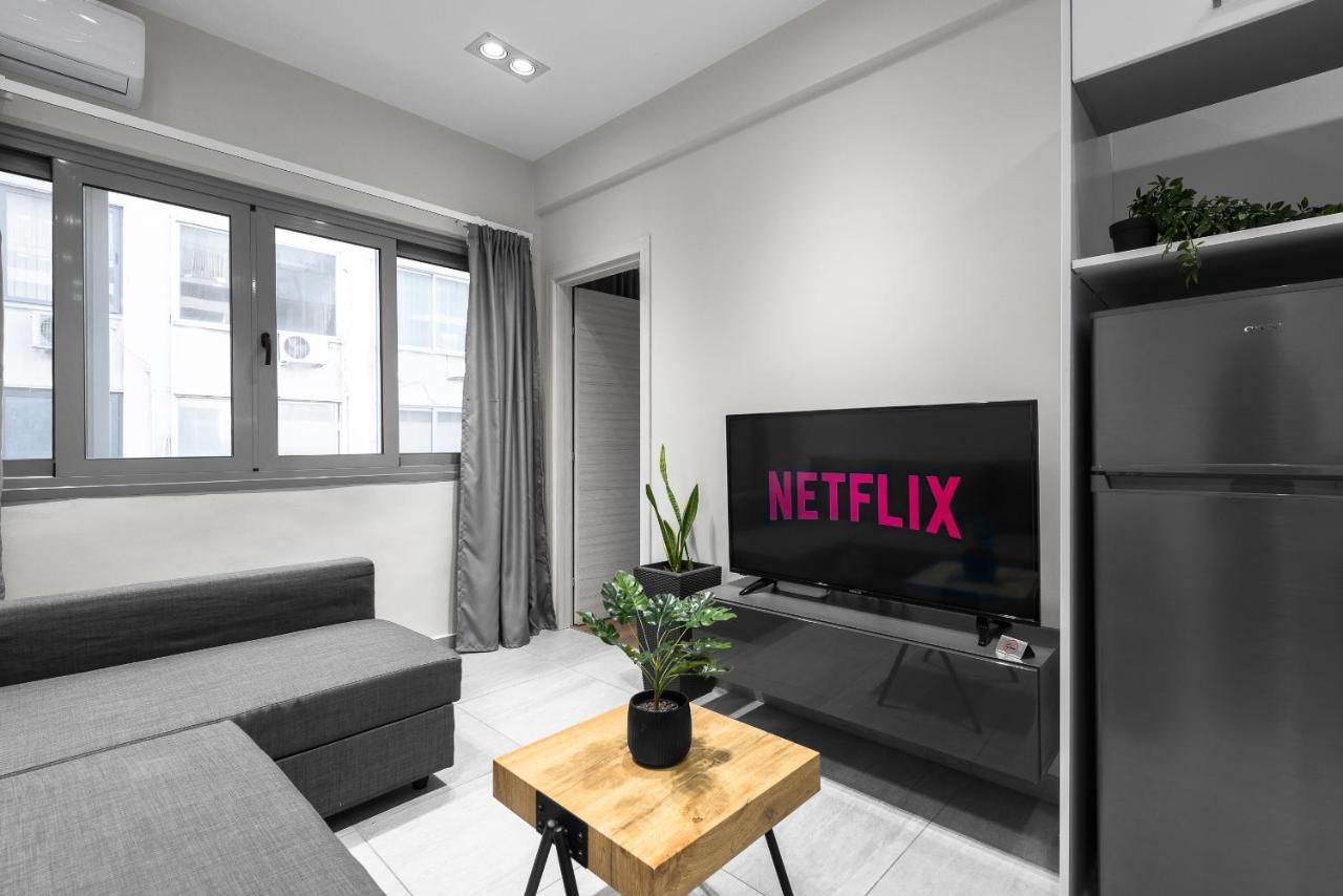 Aelia Apartments, The Luxury Suites Tesalonika Bagian luar foto
