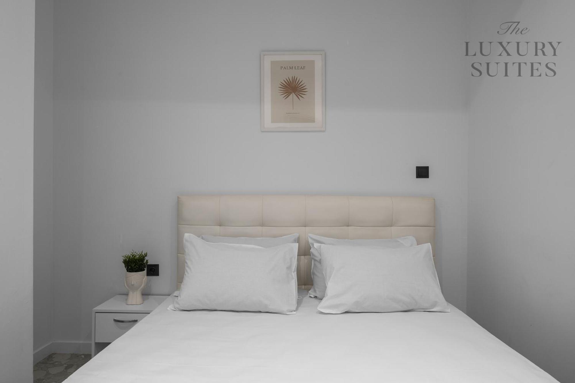Aelia Apartments, The Luxury Suites Tesalonika Bagian luar foto