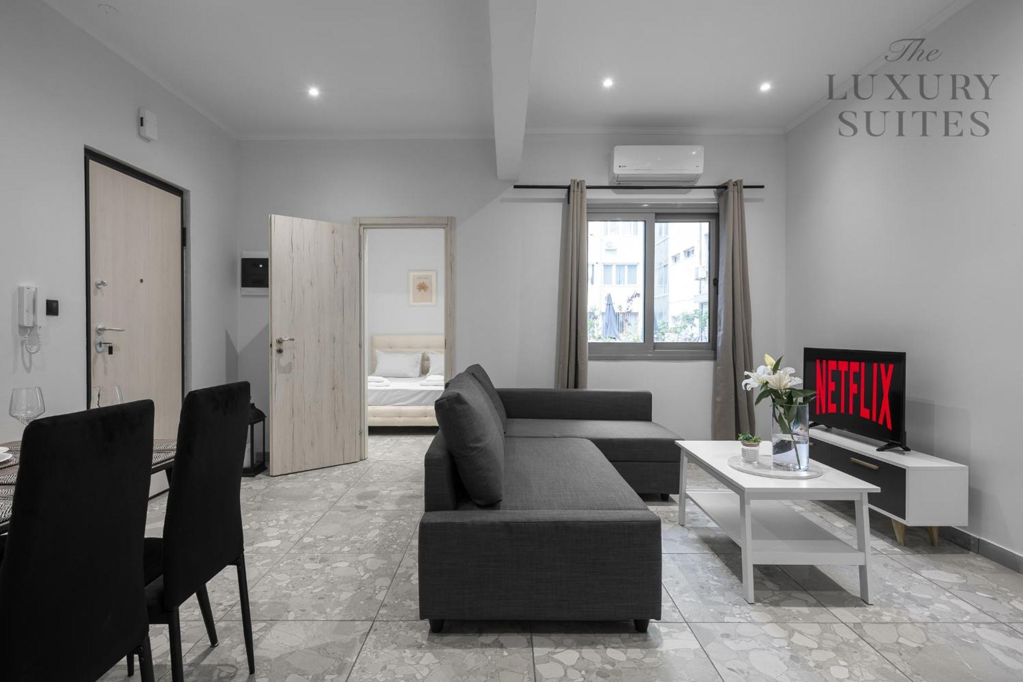 Aelia Apartments, The Luxury Suites Tesalonika Bagian luar foto