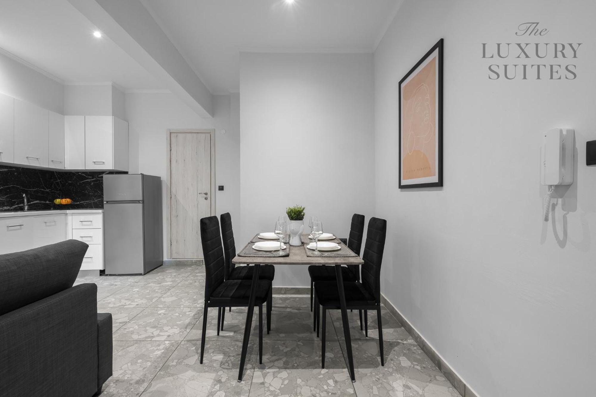 Aelia Apartments, The Luxury Suites Tesalonika Bagian luar foto