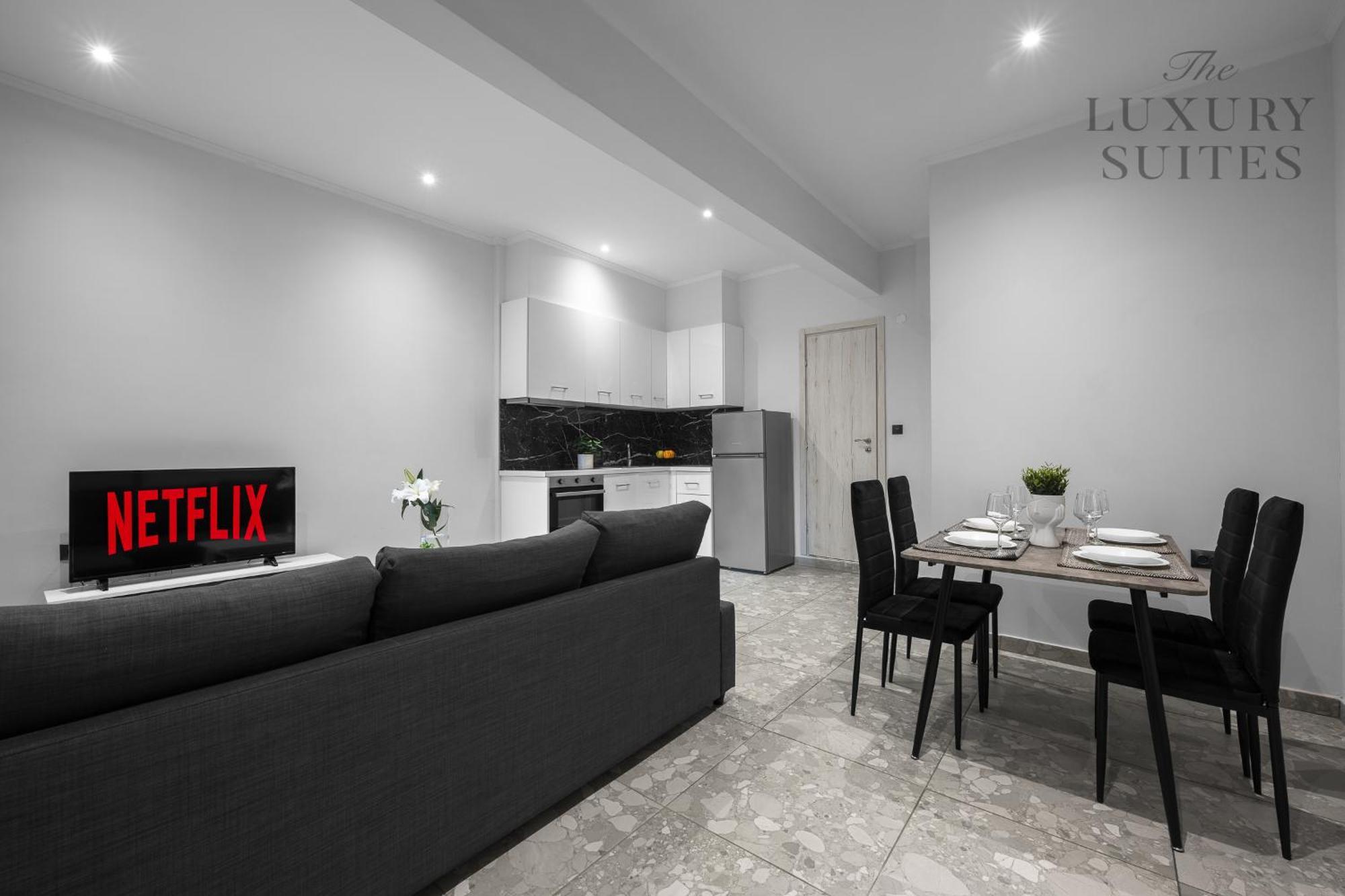 Aelia Apartments, The Luxury Suites Tesalonika Bagian luar foto