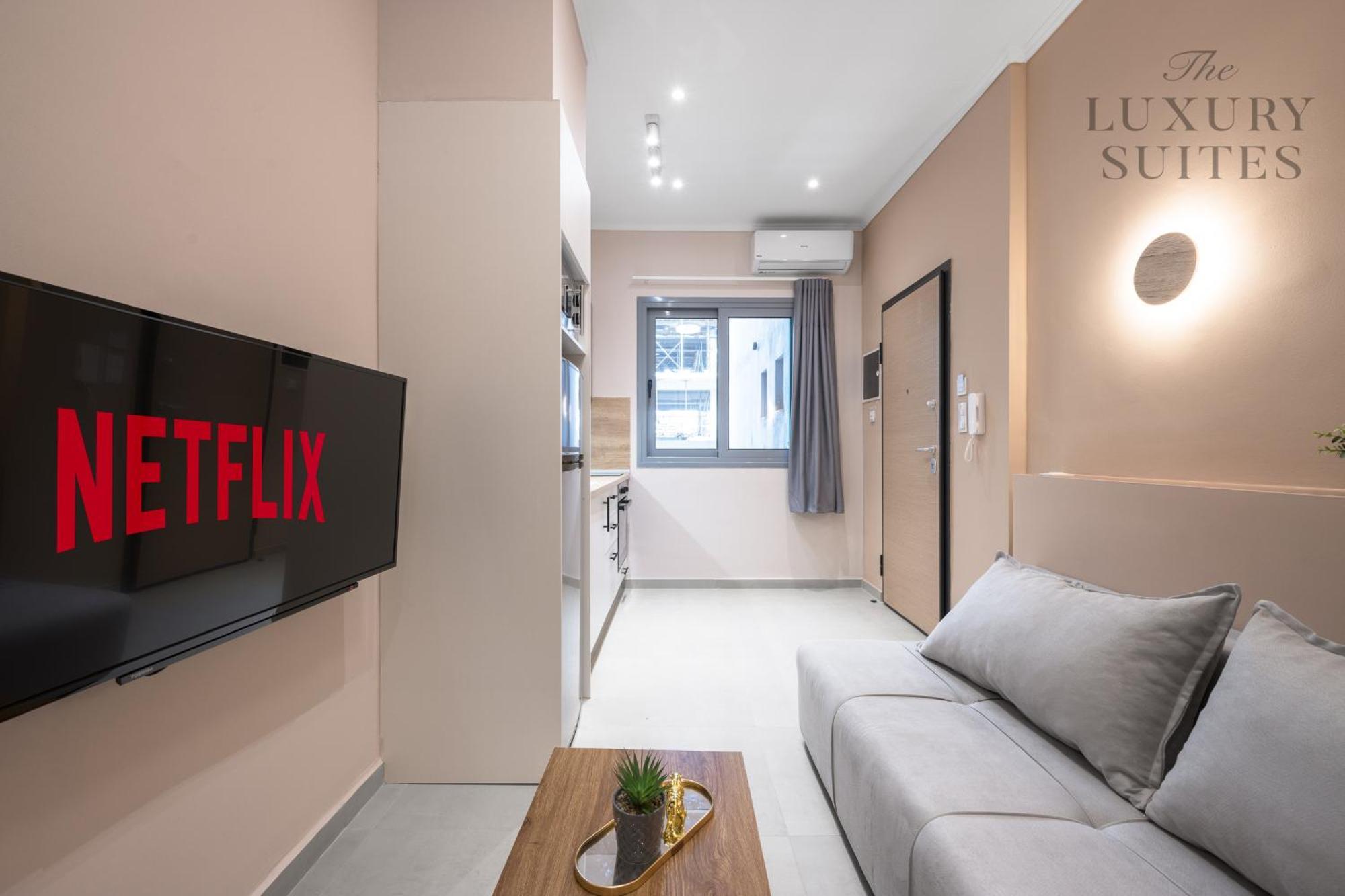 Aelia Apartments, The Luxury Suites Tesalonika Bagian luar foto