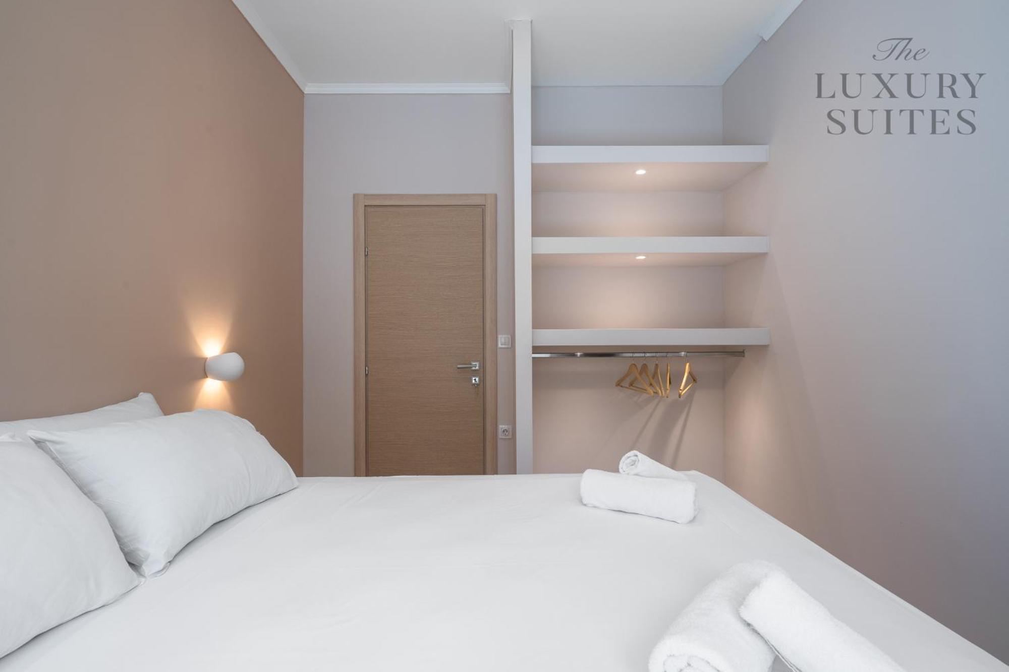 Aelia Apartments, The Luxury Suites Tesalonika Bagian luar foto
