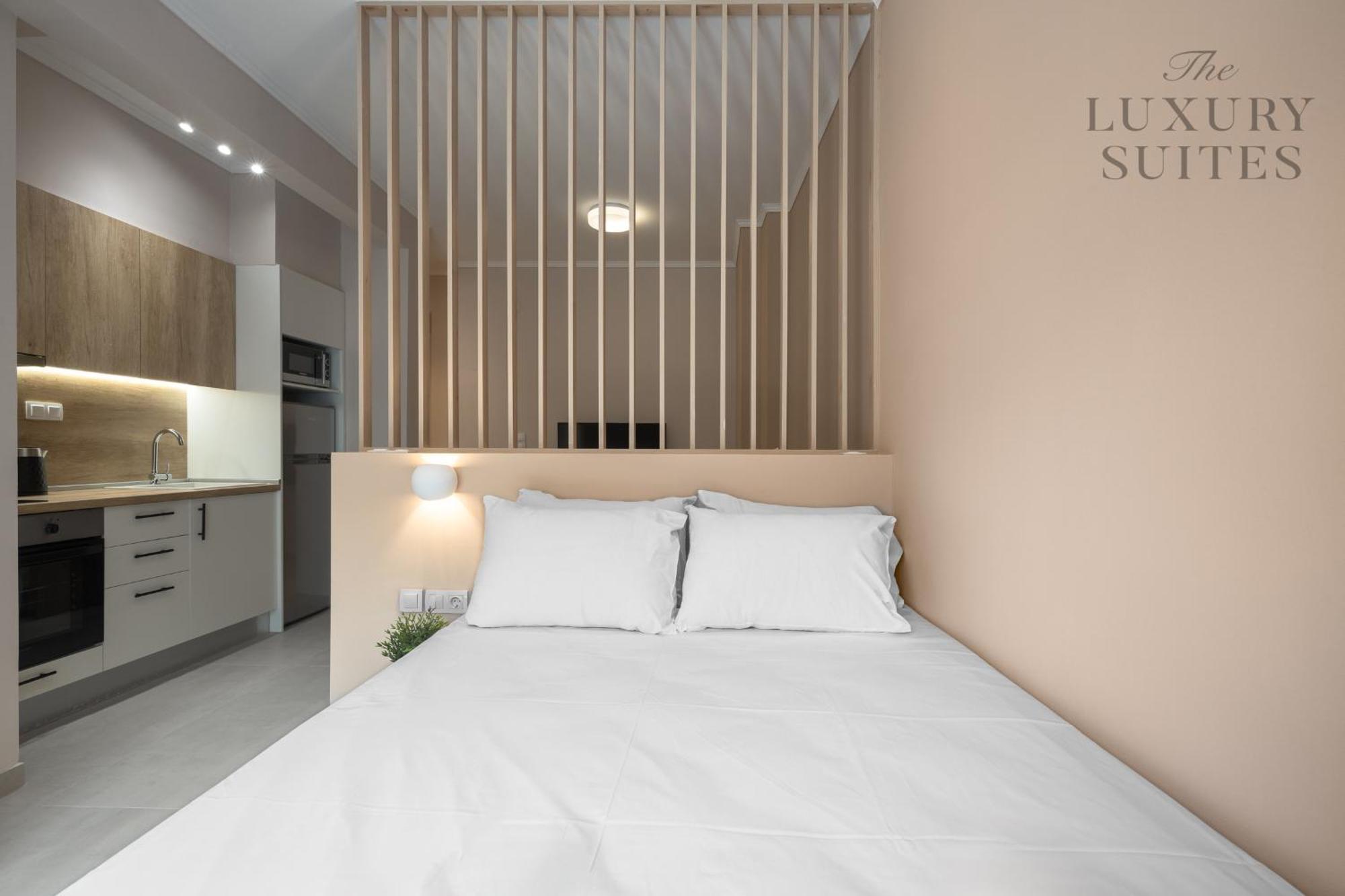 Aelia Apartments, The Luxury Suites Tesalonika Bagian luar foto