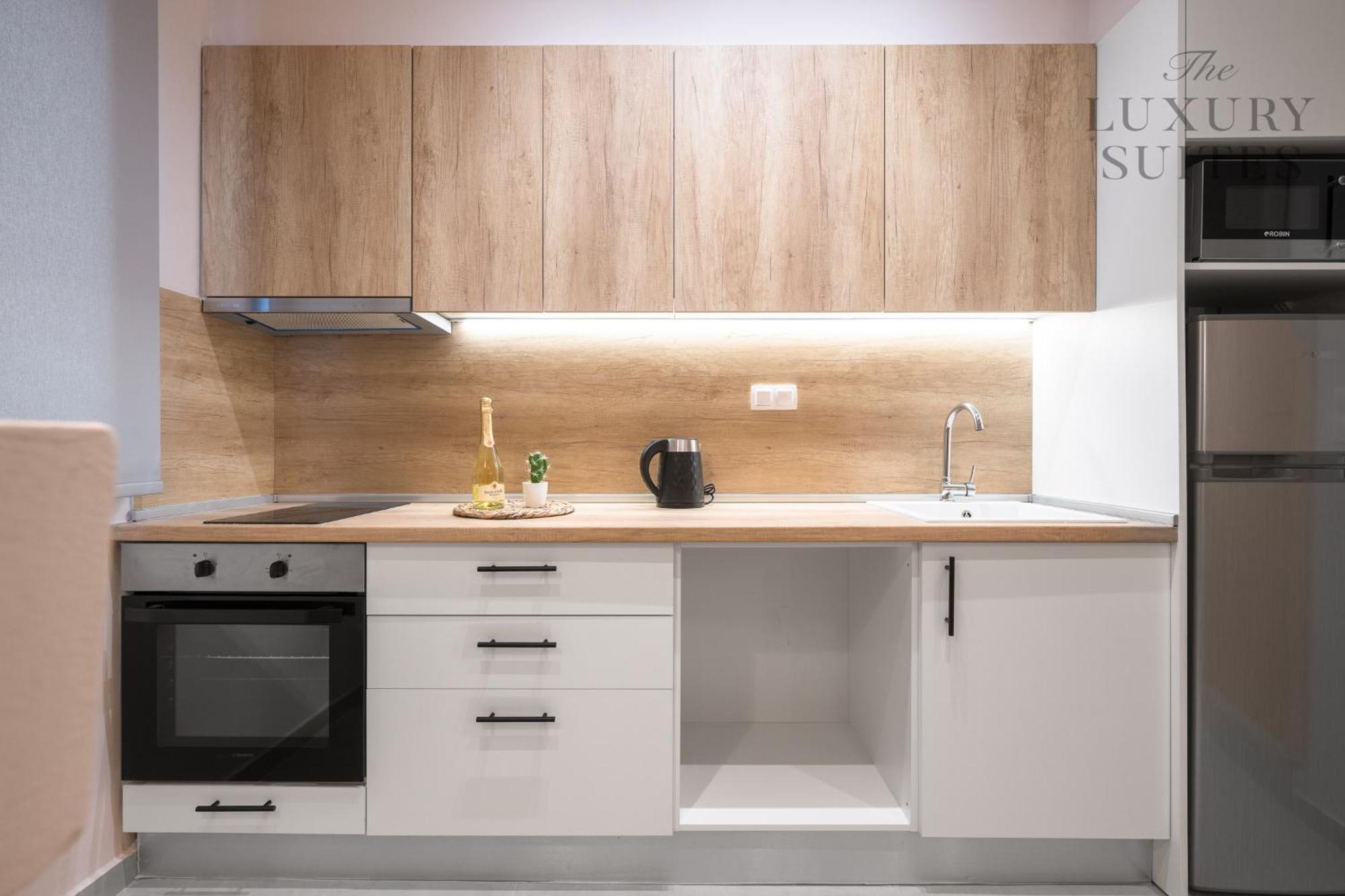 Aelia Apartments, The Luxury Suites Tesalonika Bagian luar foto