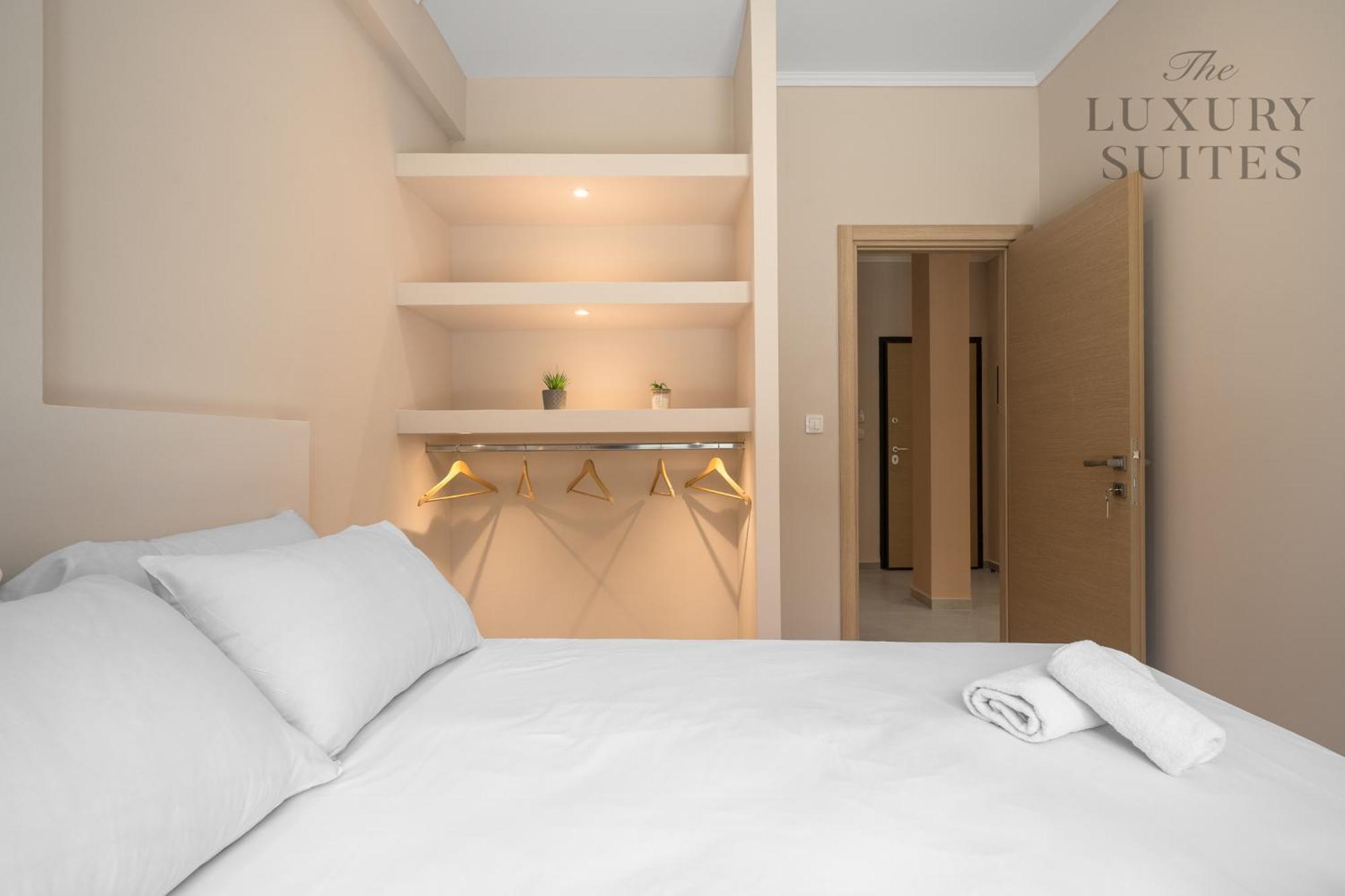 Aelia Apartments, The Luxury Suites Tesalonika Bagian luar foto